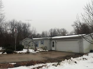 1043 Brewster Rd, Amboy, IL 61310