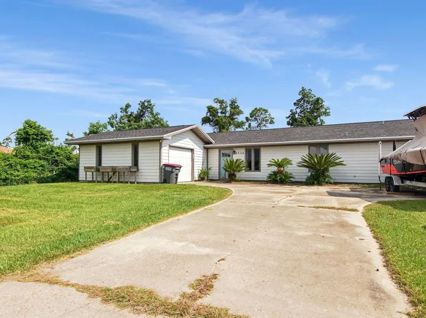 6124 Wallace Rd, Panama City, FL 32404