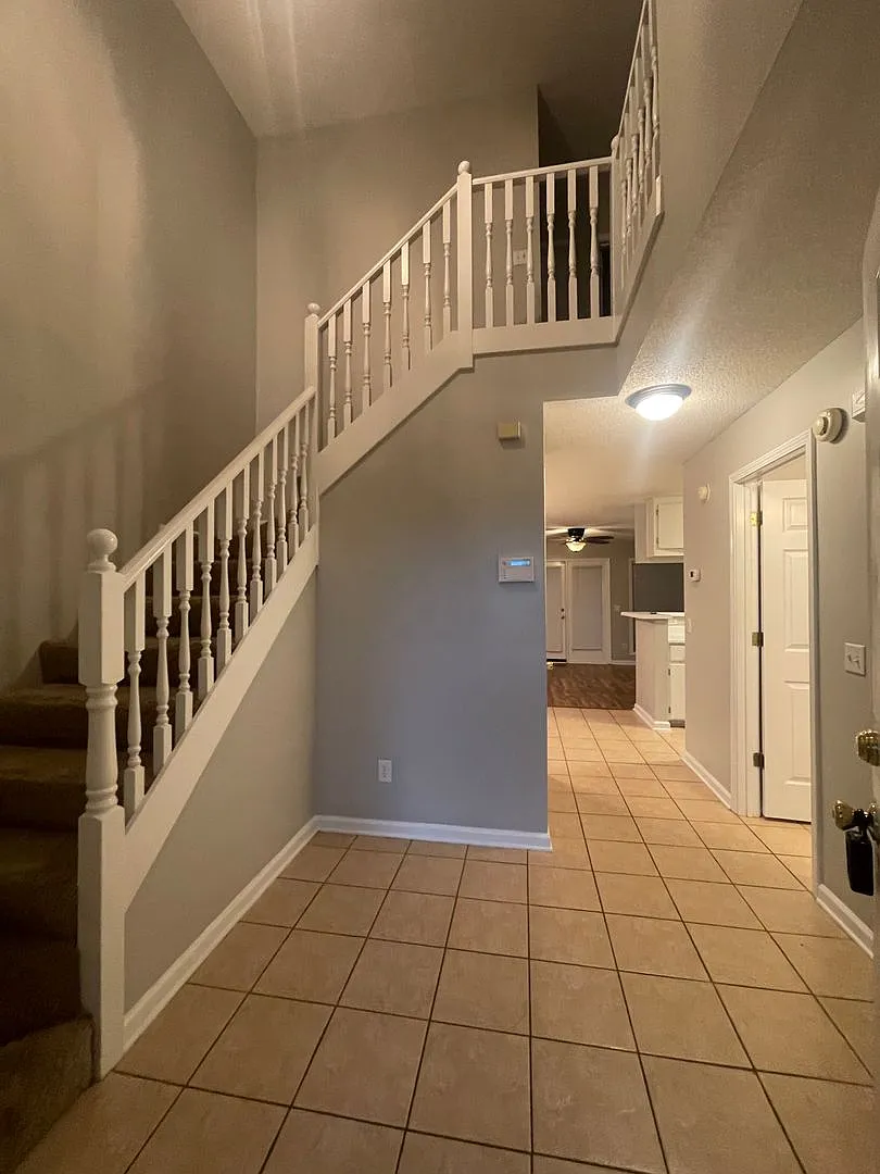 Foxchase Subdivision! — Photo 2