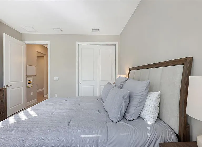 7675 Summerland Cv — Photo 28
