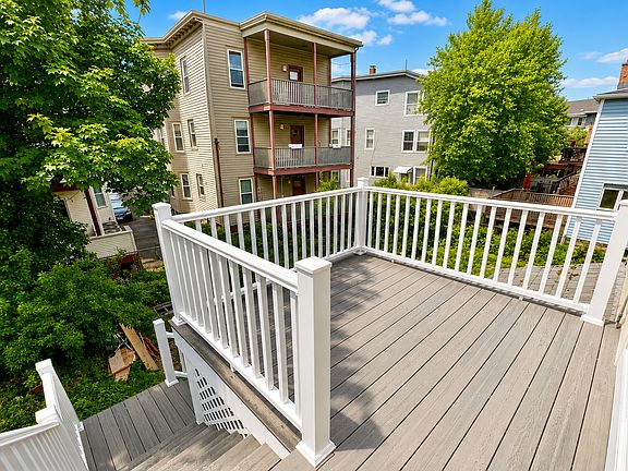 4th image of 31 Adrian St #2