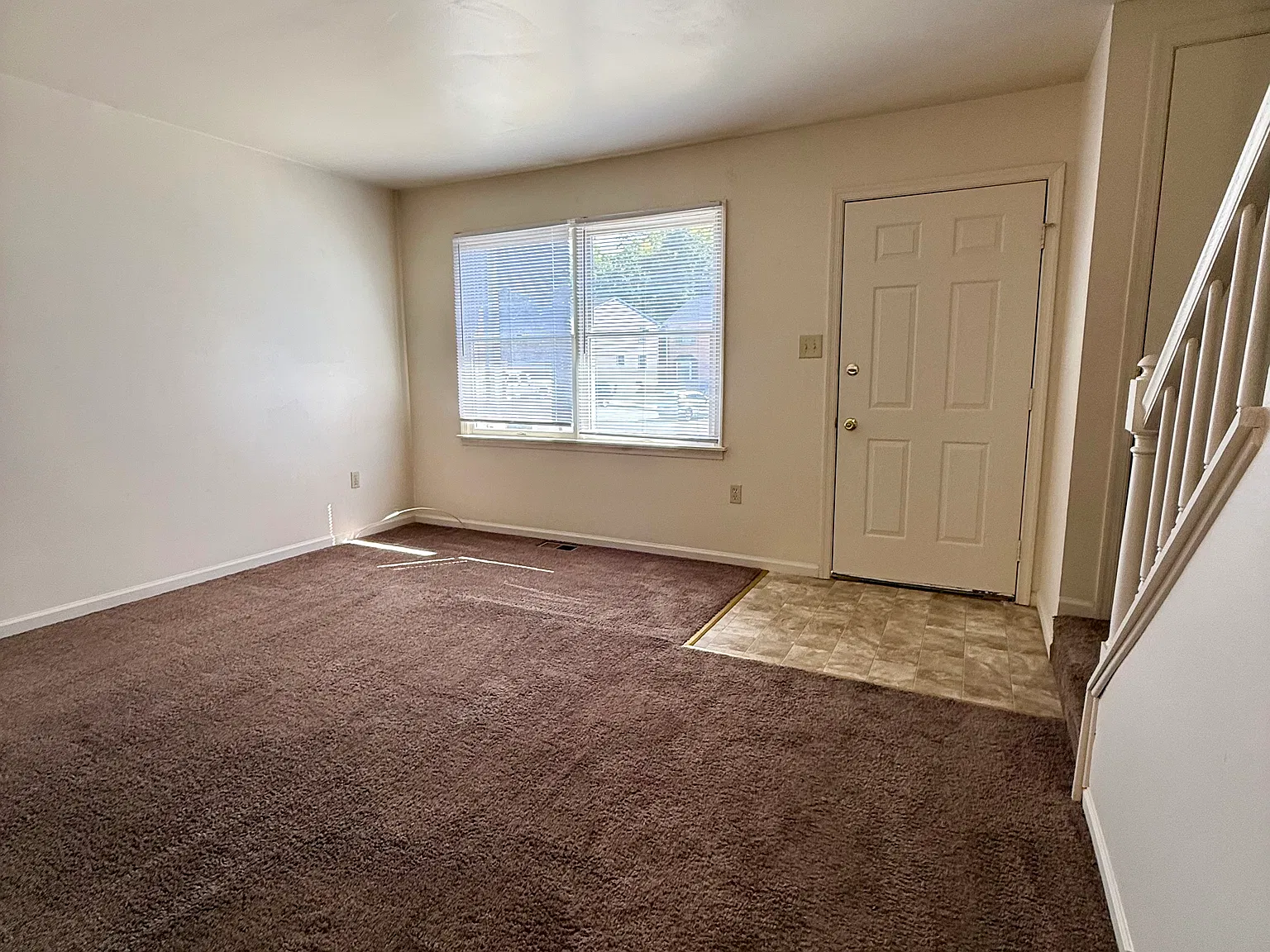 3 bed, 1.5 bath, 1232 sqft, $1,895 — Photo 3