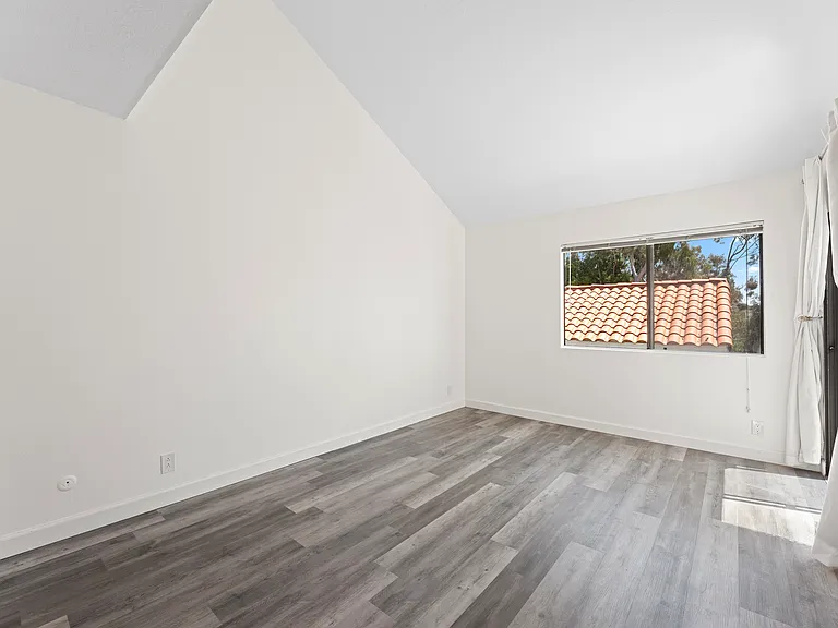 1947 Swallow Ln — Photo 15