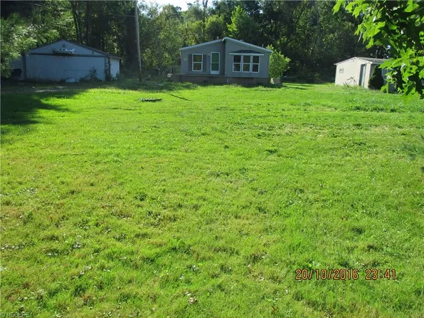 8437 Brigden Rd, North Bloomfield, OH 44450