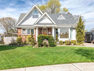 357 Starke Starke Avenue, East Meadow, NY, 11554