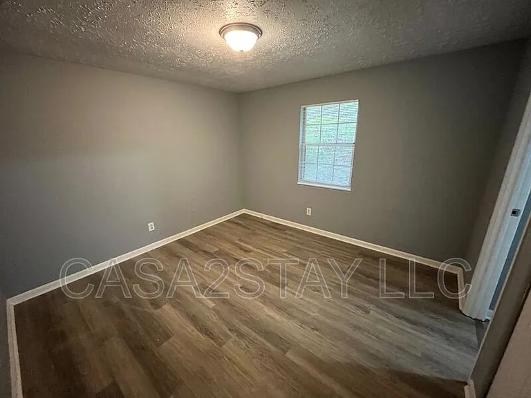 383 Redmar Blvd #50 — Photo 3