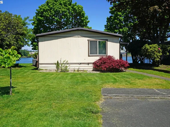 2241 N Menzies Dr, Portland, OR 97217
