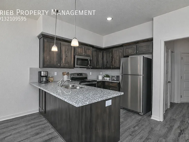 3211 N 103rd Pl #35 — Photo 6