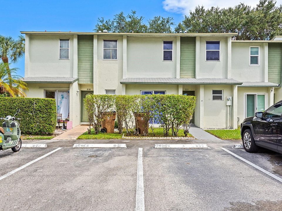 1st image of 822 Crystal Lake Drive #822
