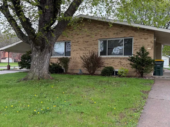 204 S Buchanan St, Prairie Du Chien, WI 53821