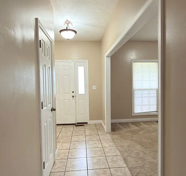 1036 Edgerton St — Photo 4