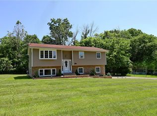 32 Lakeland Ave, Congers, NY 10920