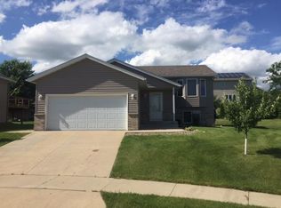 6110 Teal Ln NW, Rochester, MN 55901