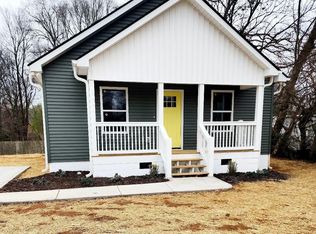 140 Broadus St, Greer, SC 29651