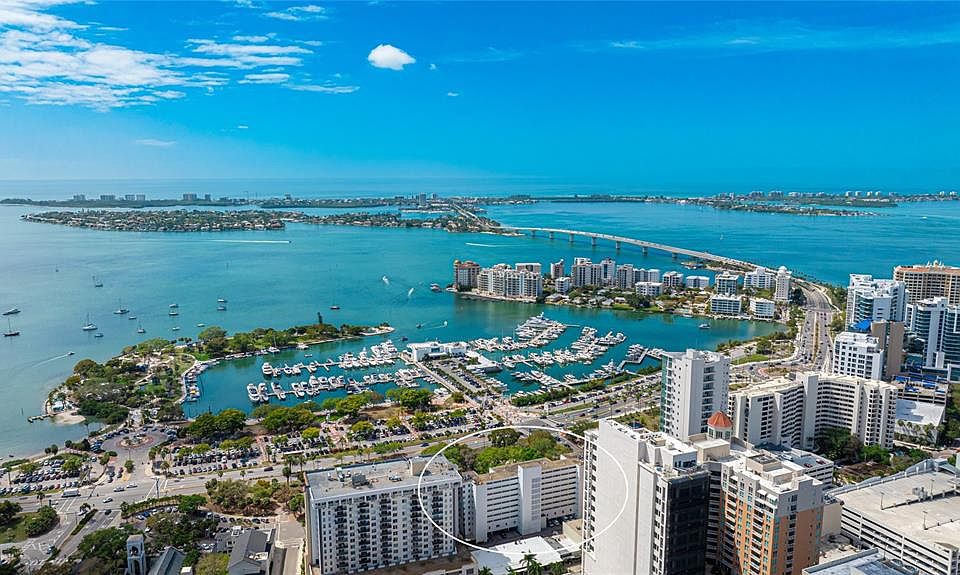 Gulfstream Towers - 33 S Gulfstream Ave Sarasota FL | Zillow