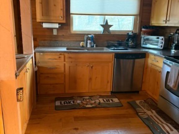 3rd image of 8808 Deer Trail Ct