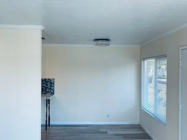 1129 N Barston Ave — Photo 6
