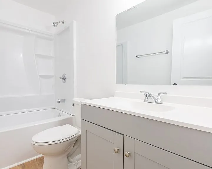 272-288 S Knott St — Photo 19