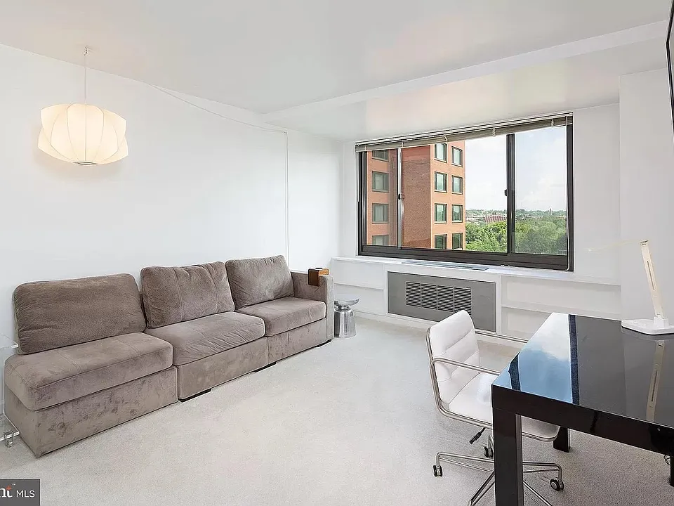 1021 Arlington Blvd #728