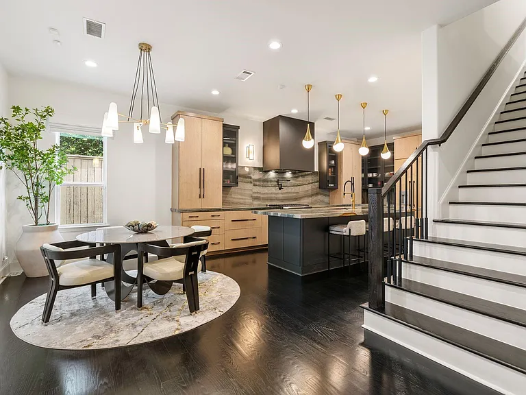 3960 W Alabama St — Photo 19