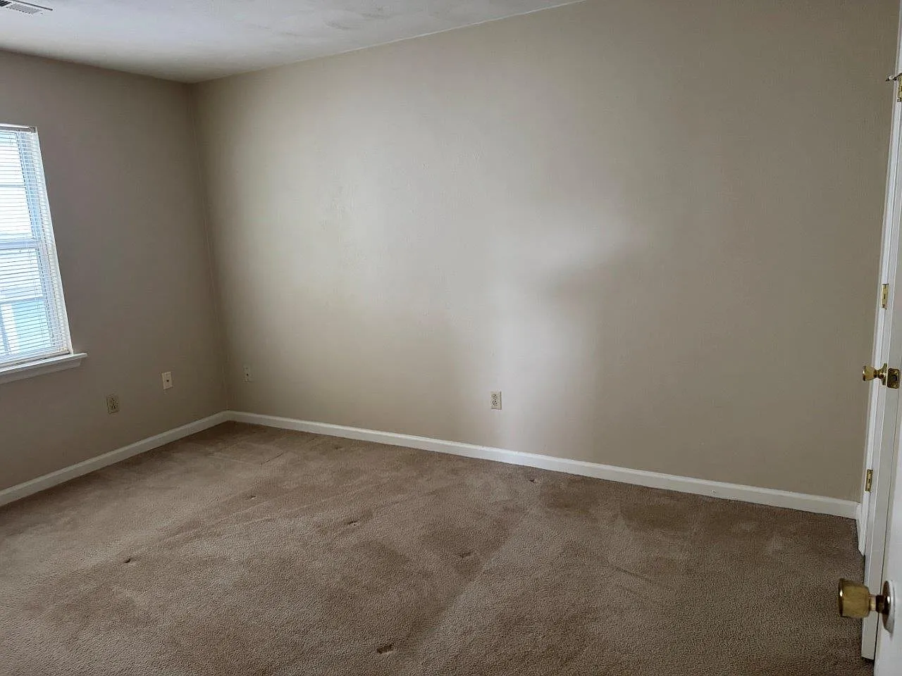 2130 Stephenson Ave SW — Photo 4
