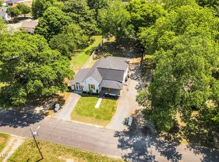 105 N 11th St, Erwin, NC 28339