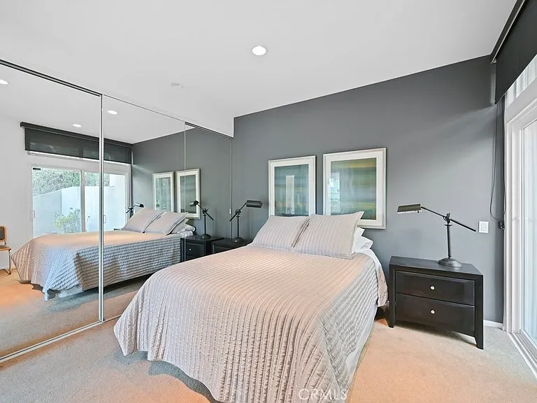 326 Loma Ter — Photo 16