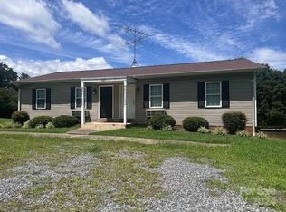 163 Telephone Exchange Rd, Hickory, NC 28601