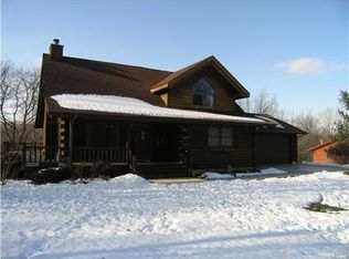 10815 Timberview Dr, Anamosa, IA 52205