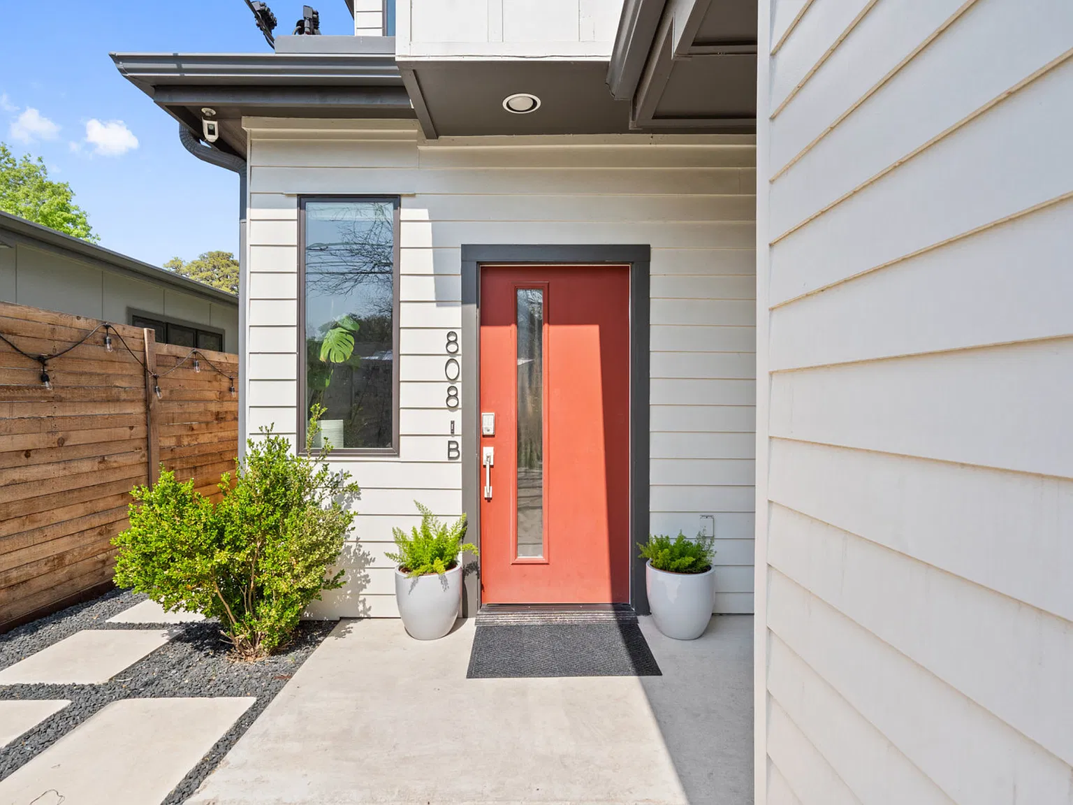 2 bed, 2.5 bath, 1102 sqft, $4,300 — Photo 4