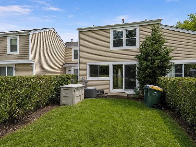 2069 Sutherland Pl — Photo 10