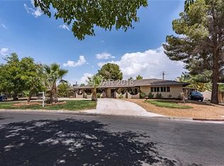 4260 Ridgecrest Dr, Las Vegas, NV 89121