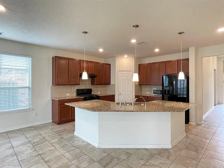 28519 Willow Orchard Ln — Photo 10
