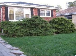 219 S Main St, Mount Prospect, IL 60056