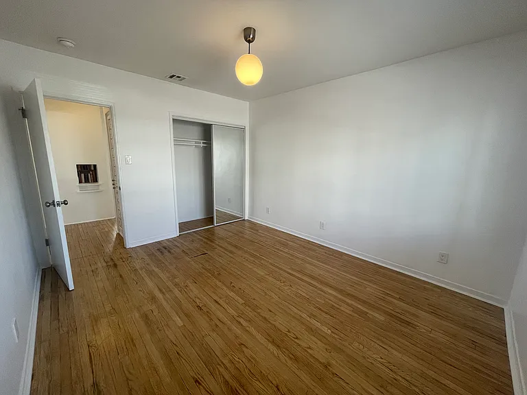 5959 Troost Ave — Photo 19