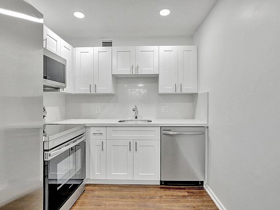 5th image of 400 SW 134th Way APT 410F
