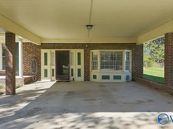 4th image of 1696 Highpoint Rd