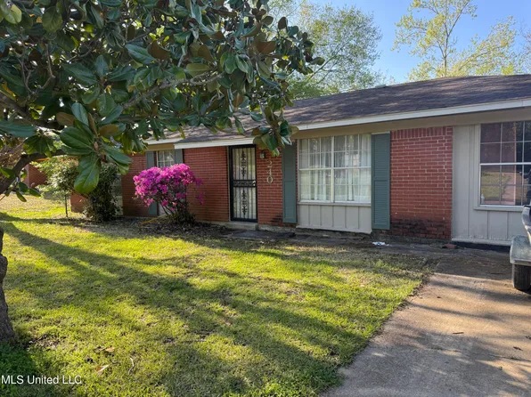 240 W Lee Dr, Clarksdale, MS 38614