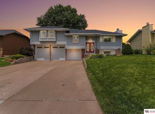 14518 R St, Omaha, NE 68137