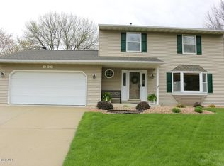 929 Vegas Ln NW, Rochester, MN 55901