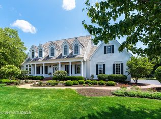 5714 Farmbrook Ln, Crystal Lake, IL 60014