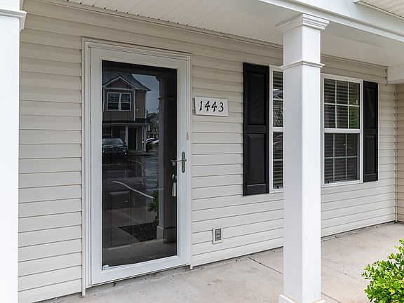 3rd image of 1443 Orange Ct