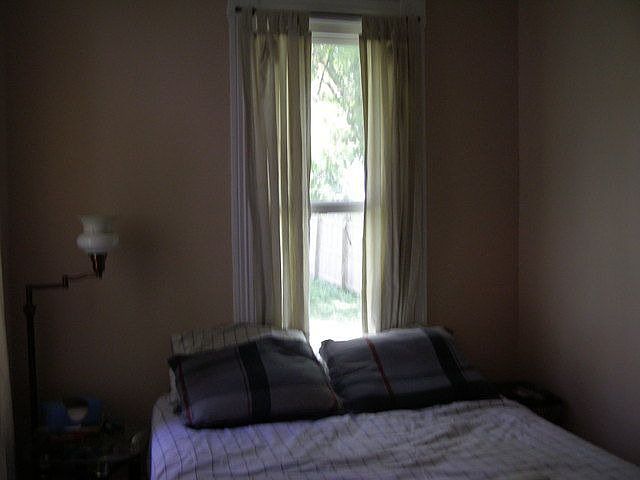 1st image of 1032 S 6th St