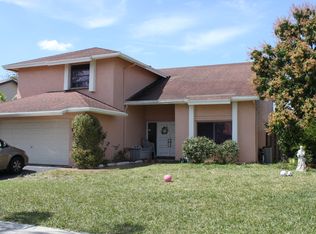 650 SW 96th Ave, Pembroke Pines, FL 33025