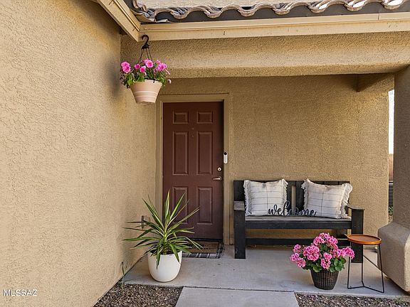 2nd image of 4046 E Agate Knoll Dr