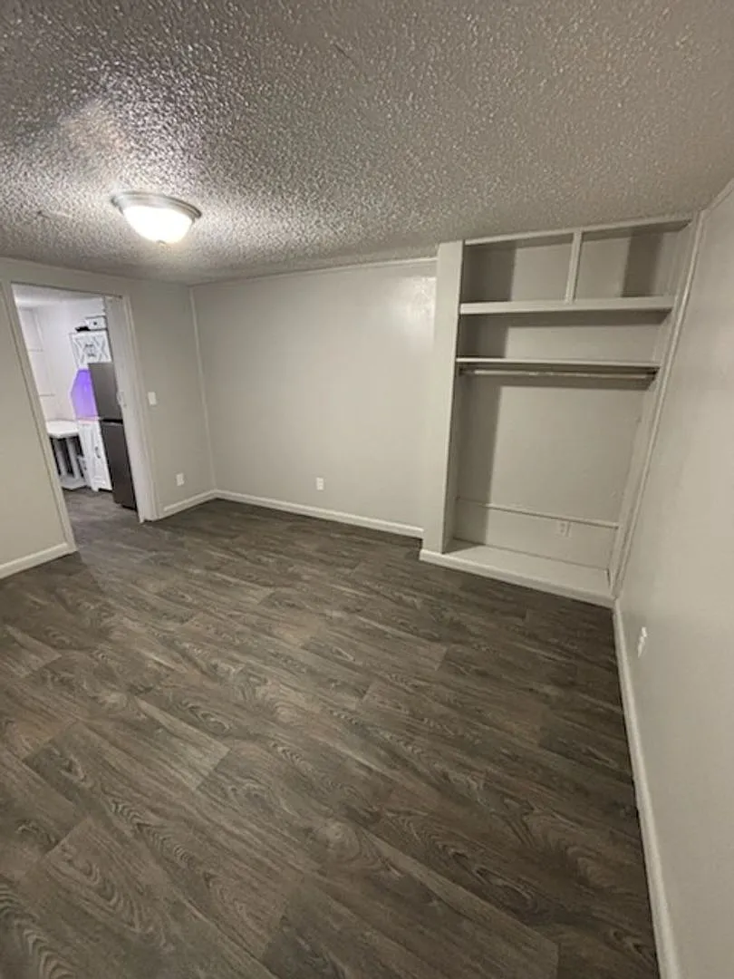Cozy North Side Rooming House — Photo 2