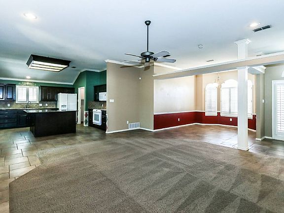 4th image of 308 Longhorn Blvd