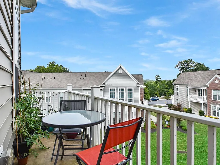 709 Stag Ct — Photo 5