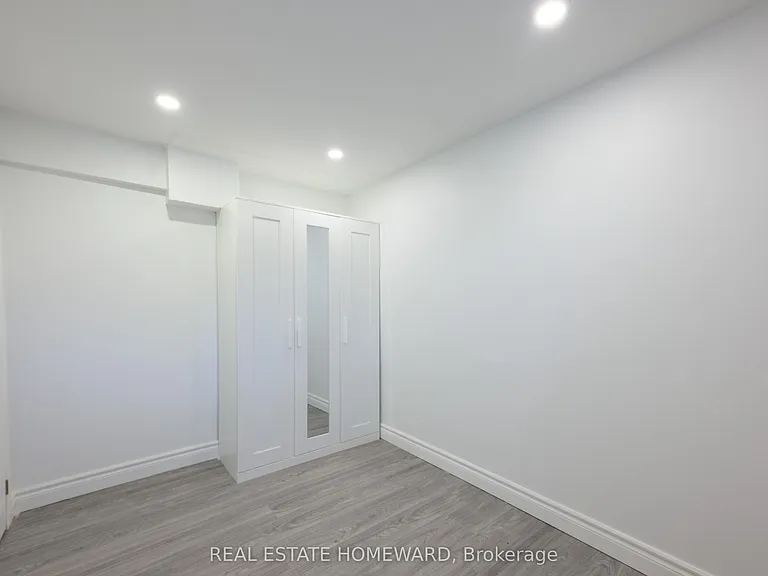 114 Old Sheppard Ave #LOWER — Photo 10