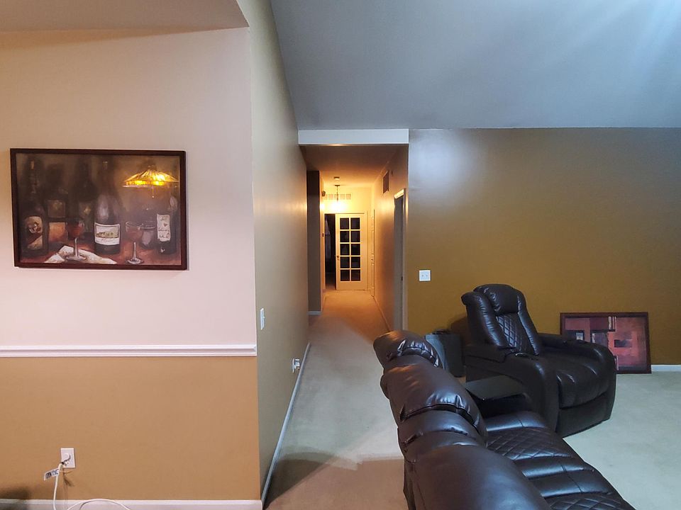 1st image of 2449 Knollwood Dr #2449